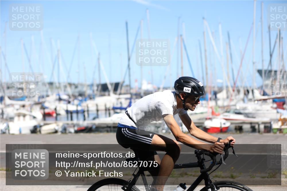 17.08.2025 - KN Förde Triathlon 2025 Yannick Fuchs http://msf.ph/oto/8627075 17.08.2025 13:12:16 Radfahren 398, 434, 458, 471, 481, 528, 542, 546, 418, 458 meine-sportfotos.de