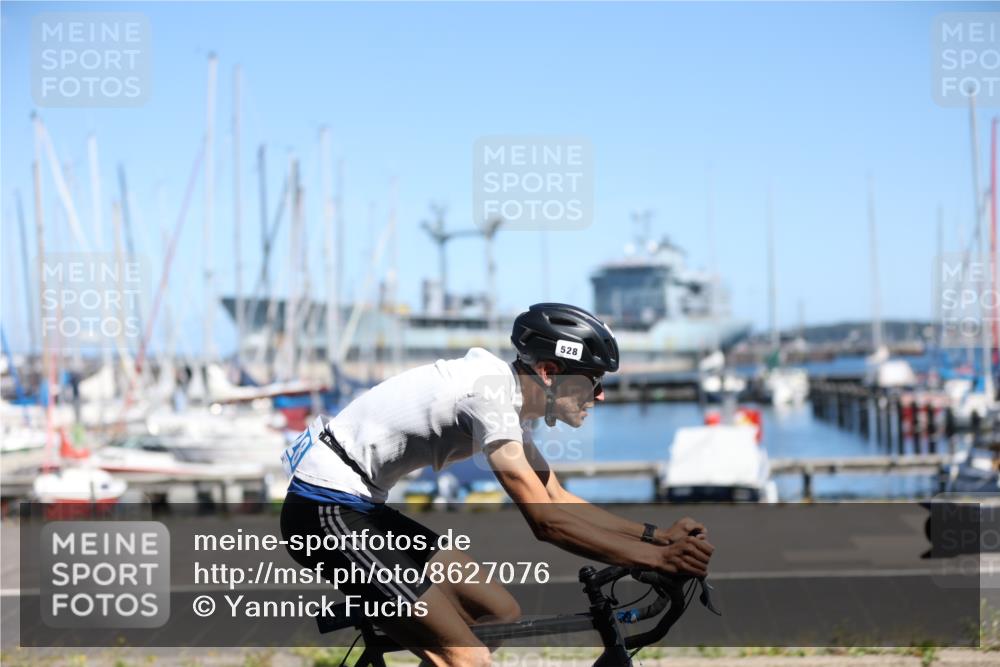 17.08.2025 - KN Förde Triathlon 2025 Yannick Fuchs http://msf.ph/oto/8627076 17.08.2025 13:12:17 Radfahren 398, 434, 471, 481, 528, 542, 546, 418, 458 meine-sportfotos.de