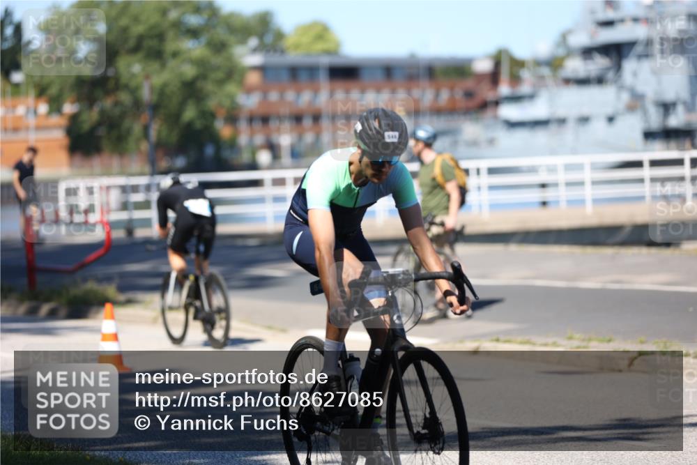17.08.2025 - KN Förde Triathlon 2025 Yannick Fuchs http://msf.ph/oto/8627085 17.08.2025 13:12:22 Radfahren 434, 471, 481, 542, 546, 398, 458, 528, 542 meine-sportfotos.de