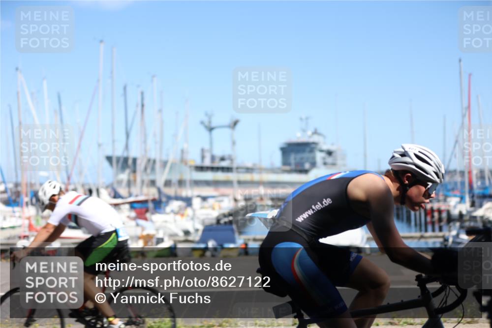 17.08.2025 - KN Förde Triathlon 2025 Yannick Fuchs http://msf.ph/oto/8627122 17.08.2025 13:12:52 Radfahren 395, 401, 406, 411, 435, 446, 452, 460, 469, 509, 512, 517, 535, 473, 475, 494, 512 meine-sportfotos.de