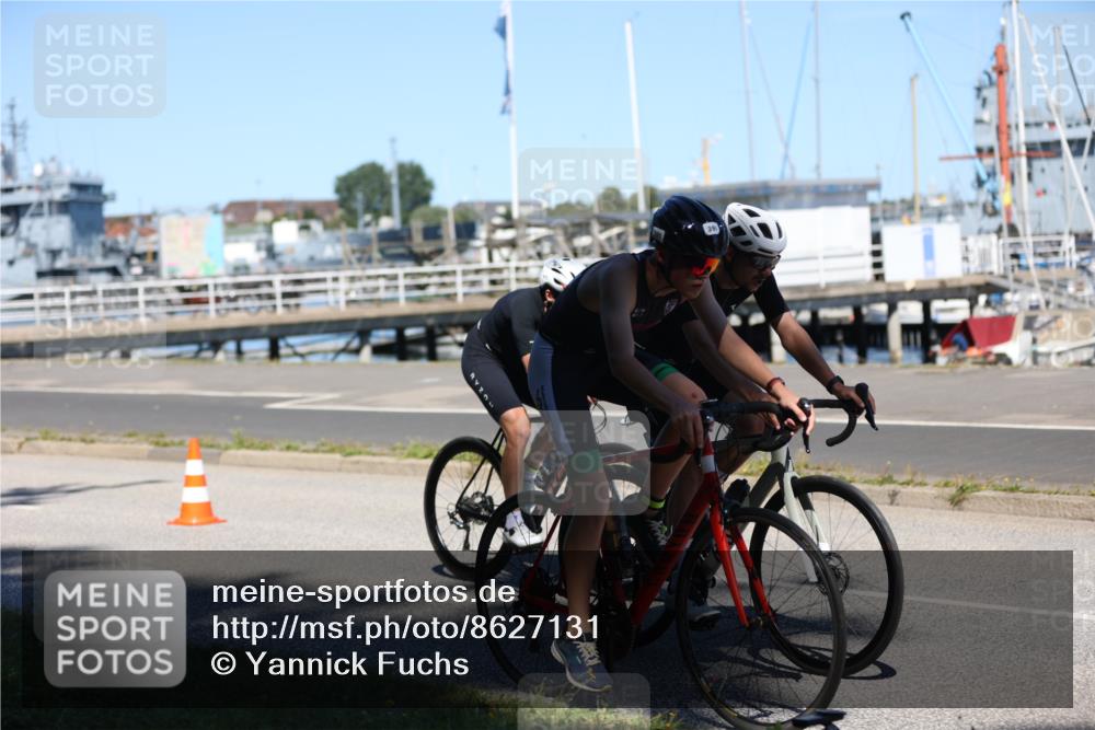 17.08.2025 - KN Förde Triathlon 2025 Yannick Fuchs http://msf.ph/oto/8627131 17.08.2025 13:13:00 Radfahren 395, 402, 411, 435, 446, 460, 461, 467, 469, 517, 520, 527, 535, 401, 406, 509, 535 meine-sportfotos.de