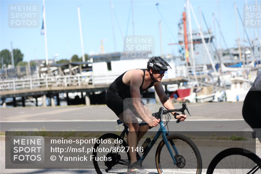 17.08.2025 - KN Förde Triathlon 2025 Yannick Fuchs http://msf.ph/oto/8627146 17.08.2025 13:13:05 Radfahren 402, 461, 467, 520, 527, 549, 395, 402, 411, 435, 446, 460, 467, 469, 517, 535 meine-sportfotos.de