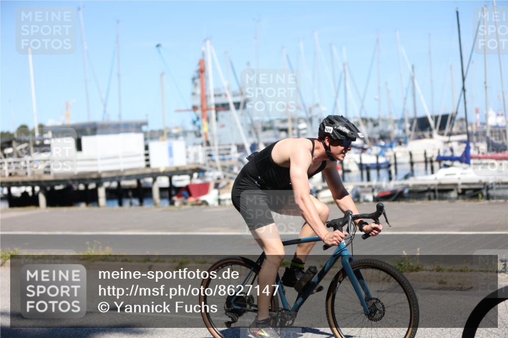 17.08.2025 - KN Förde Triathlon 2025 Yannick Fuchs http://msf.ph/oto/8627147 17.08.2025 13:13:05 Radfahren 402, 461, 467, 520, 527, 549, 395, 402, 411, 435, 446, 460, 467, 469, 517, 535 meine-sportfotos.de