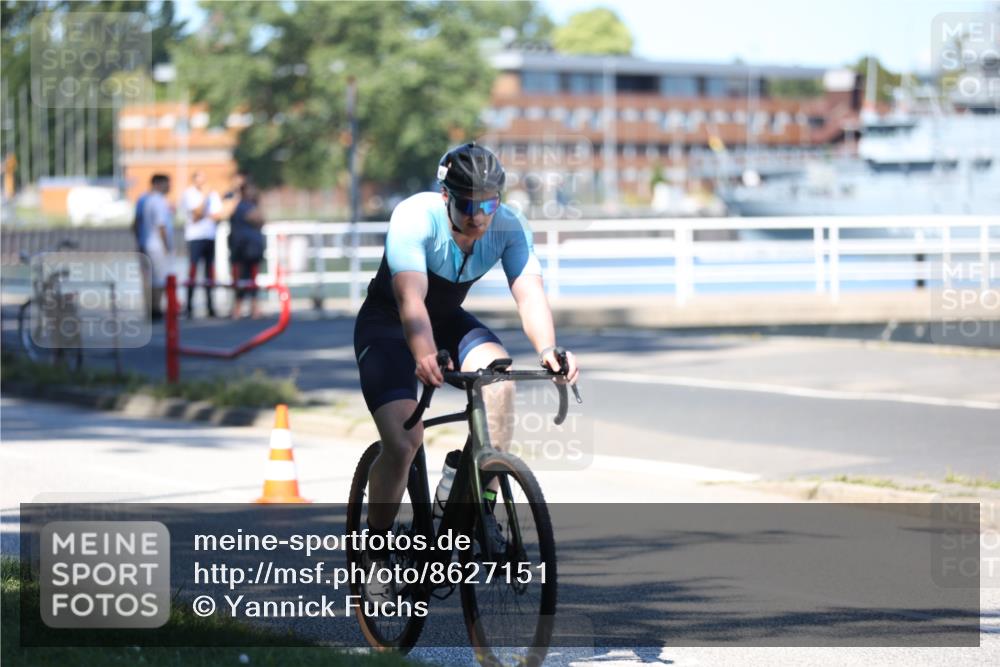 17.08.2025 - KN Förde Triathlon 2025 Yannick Fuchs http://msf.ph/oto/8627151 17.08.2025 13:13:08 Radfahren 461, 478, 520, 527, 549, 395, 402, 411, 435, 460, 467, 469, 517 meine-sportfotos.de