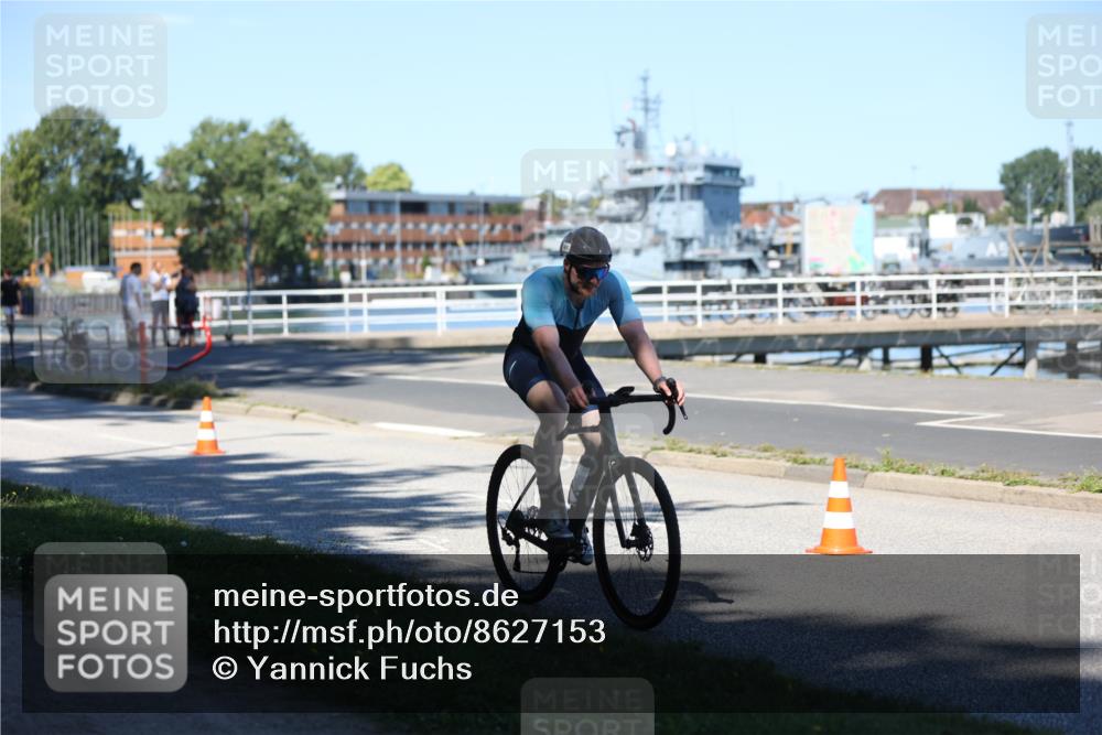17.08.2025 - KN Förde Triathlon 2025 Yannick Fuchs http://msf.ph/oto/8627153 17.08.2025 13:13:08 Radfahren 461, 478, 520, 527, 549, 395, 402, 411, 435, 460, 467, 469, 517 meine-sportfotos.de