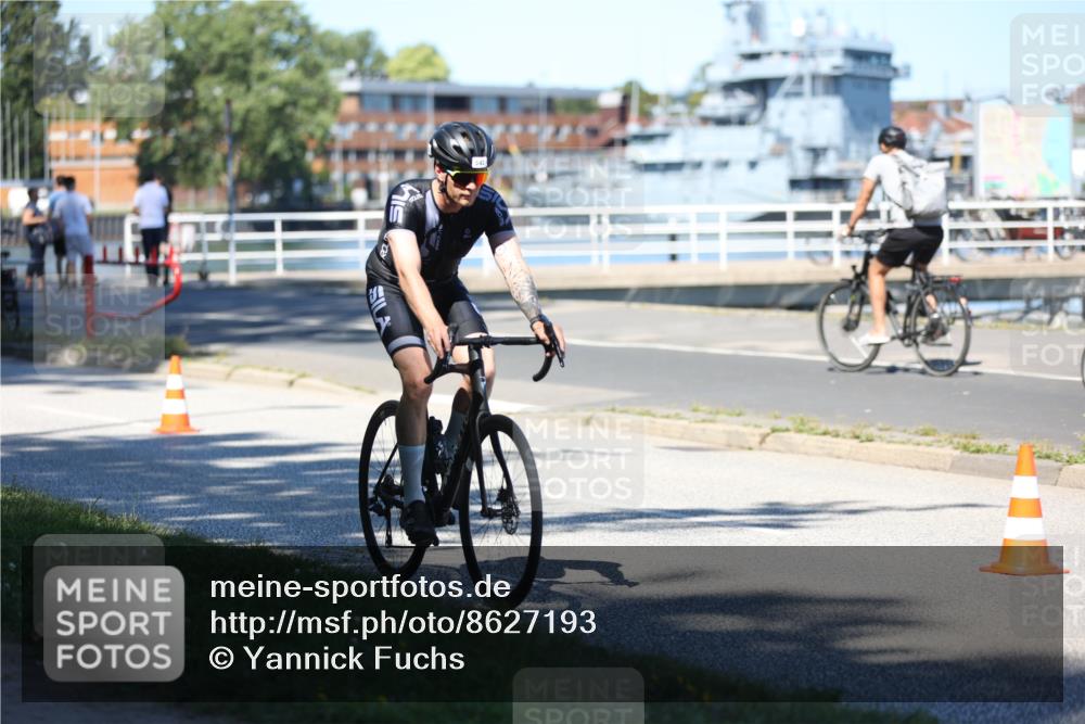 17.08.2025 - KN Förde Triathlon 2025 Yannick Fuchs http://msf.ph/oto/8627193 17.08.2025 13:13:58 Radfahren 481, 542, 458, 471 meine-sportfotos.de