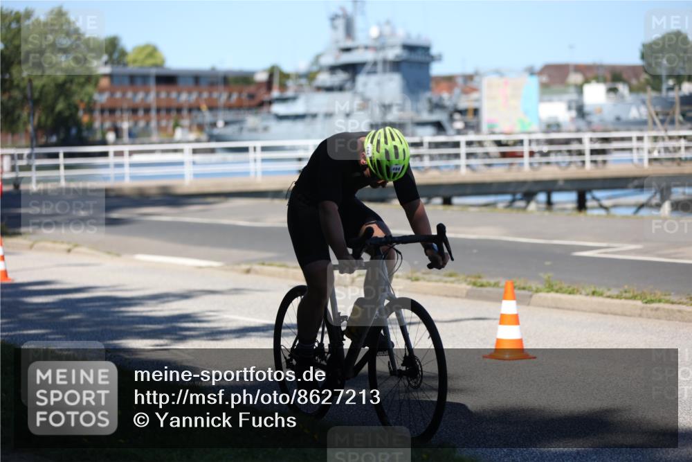 17.08.2025 - KN Förde Triathlon 2025 Yannick Fuchs http://msf.ph/oto/8627213 17.08.2025 13:14:19 Radfahren 406, 415, 475, 485, 494, 518 meine-sportfotos.de