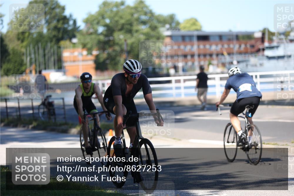 17.08.2025 - KN Förde Triathlon 2025 Yannick Fuchs http://msf.ph/oto/8627253 17.08.2025 13:15:18 Radfahren 412, 432, 465, 478, 493, 513, 436, 483 meine-sportfotos.de
