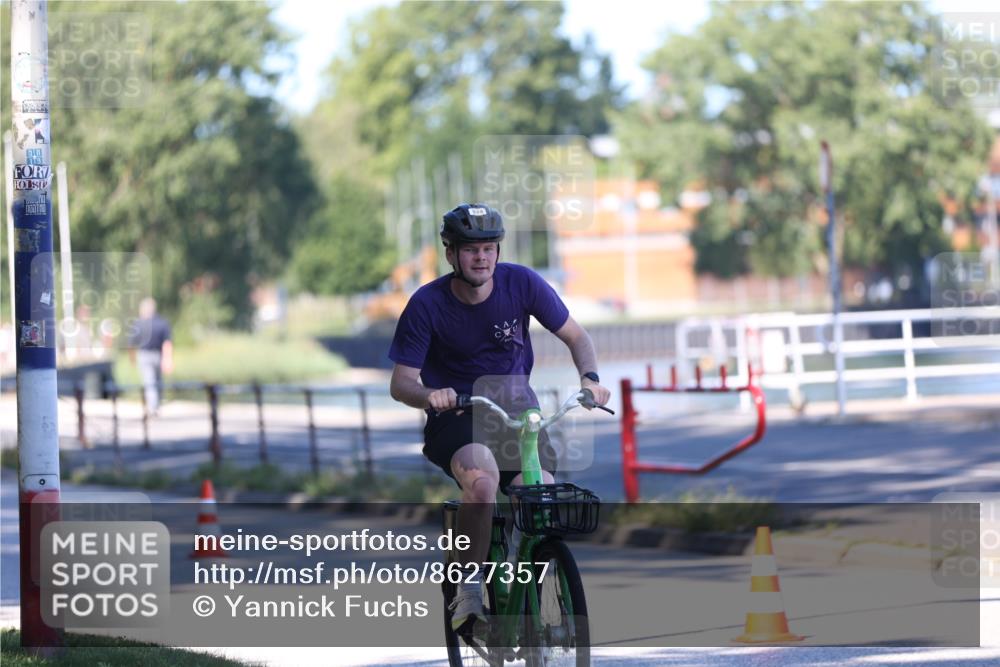 17.08.2025 - KN Förde Triathlon 2025 Yannick Fuchs http://msf.ph/oto/8627357 17.08.2025 13:16:40 Radfahren 407, 490, 505, 506, 515, 448, 495, 507, 531 meine-sportfotos.de