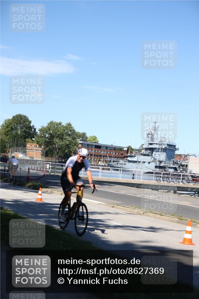 17.08.2025 - KN Förde Triathlon 2025 Yannick Fuchs http://msf.ph/oto/8627369 17.08.2025 13:17:18 Radfahren 417, 425, 428, 431, 441, 445, 500, 412, 419, 426, 487, 544 meine-sportfotos.de