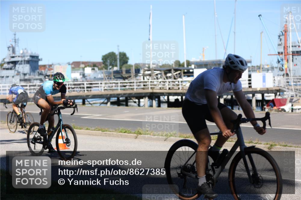 17.08.2025 - KN Förde Triathlon 2025 Yannick Fuchs http://msf.ph/oto/8627385 17.08.2025 13:17:52 Radfahren 357, 397, 420, 421, 427, 455, 459, 479, 532, 548, 357, 433, 462 meine-sportfotos.de
