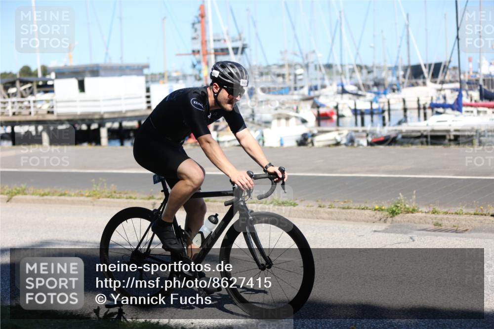 17.08.2025 - KN Förde Triathlon 2025 Yannick Fuchs http://msf.ph/oto/8627415 17.08.2025 13:18:09 Radfahren 454, 504, 507, 420, 459 meine-sportfotos.de
