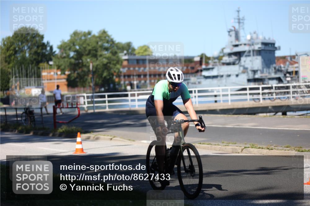 17.08.2025 - KN Förde Triathlon 2025 Yannick Fuchs http://msf.ph/oto/8627433 17.08.2025 13:18:25 Radfahren 407, 424, 480, 490, 506, 505 meine-sportfotos.de