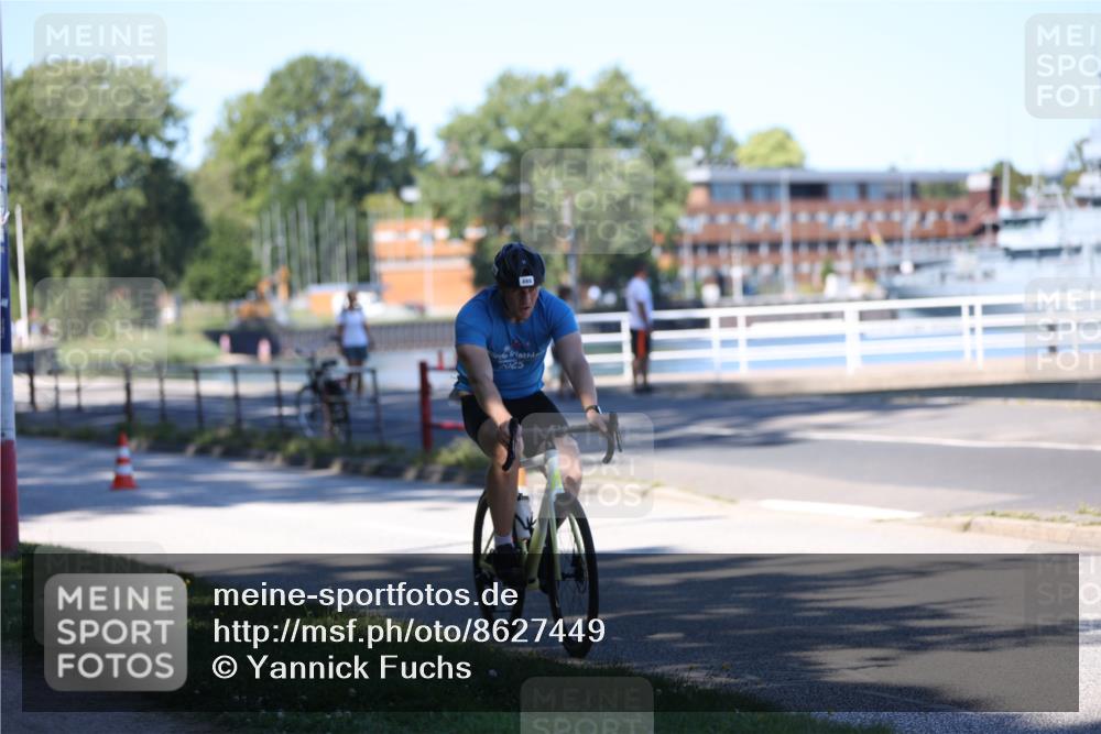 17.08.2025 - KN Förde Triathlon 2025 Yannick Fuchs http://msf.ph/oto/8627449 17.08.2025 13:18:37 Radfahren 425, 428, 431, 440, 445, 472, 495, 526, 480, 490 meine-sportfotos.de