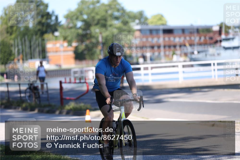 17.08.2025 - KN Förde Triathlon 2025 Yannick Fuchs http://msf.ph/oto/8627450 17.08.2025 13:18:37 Radfahren 425, 428, 431, 440, 445, 472, 495, 526, 480, 490 meine-sportfotos.de