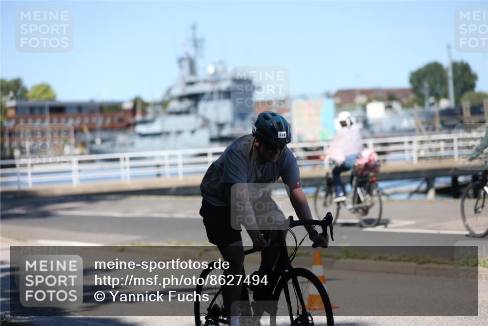 17.08.2025 - KN Förde Triathlon 2025 Yannick Fuchs http://msf.ph/oto/8627494 17.08.2025 13:19:12 Radfahren 423, 426, 433, 439, 529, 423, 447, 496, 525 meine-sportfotos.de