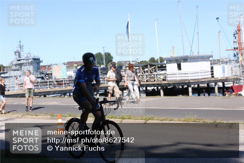 17.08.2025 - KN Förde Triathlon 2025 Yannick Fuchs http://msf.ph/oto/8627542 17.08.2025 13:20:15 Radfahren 434, 450, 456, 480, 526, 440, 472 meine-sportfotos.de