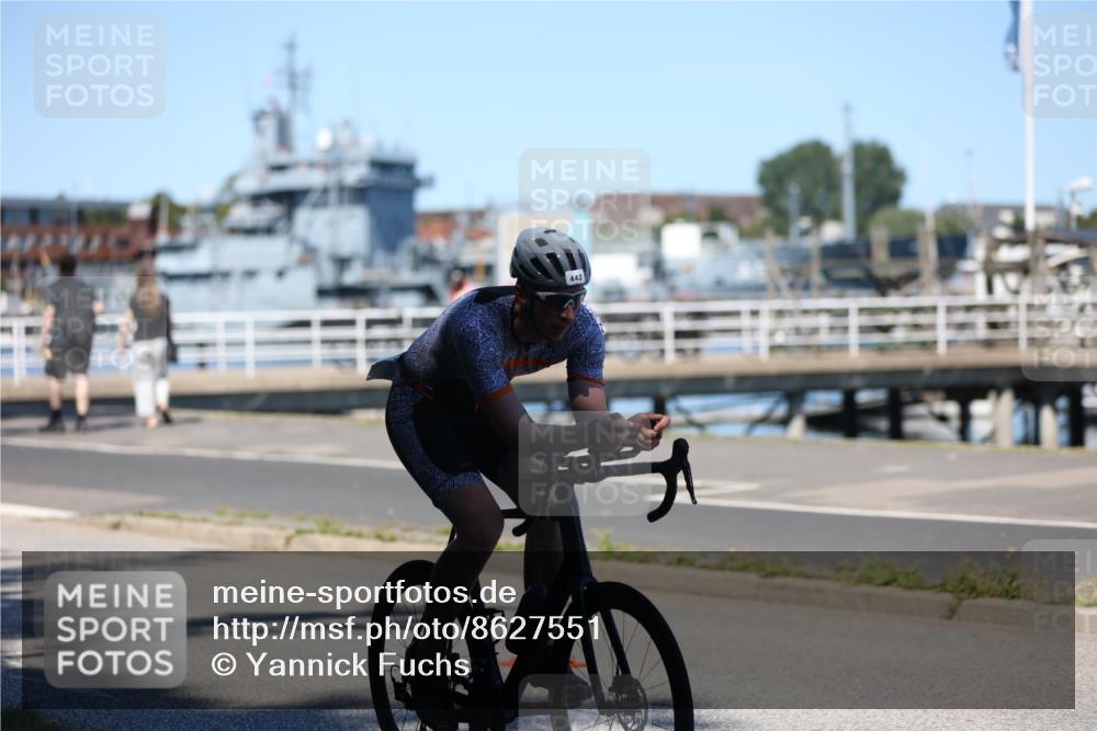 17.08.2025 - KN Förde Triathlon 2025 Yannick Fuchs http://msf.ph/oto/8627551 17.08.2025 13:20:27 Radfahren 411, 437, 442, 456, 460, 467, 486, 522, 541, 434, 456, 526 meine-sportfotos.de