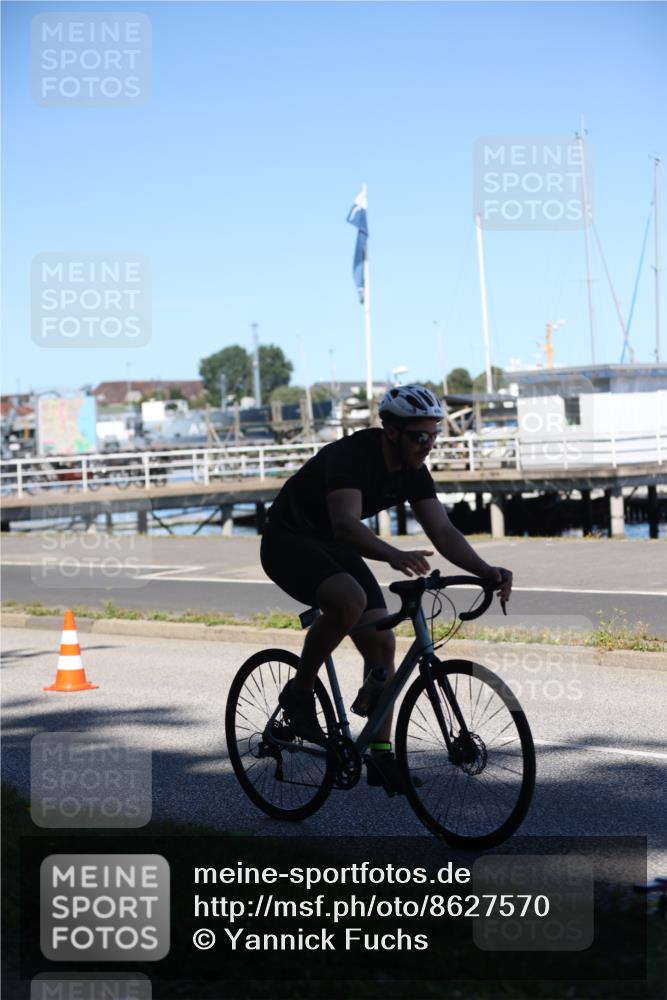 17.08.2025 - KN Förde Triathlon 2025 Yannick Fuchs http://msf.ph/oto/8627570 17.08.2025 13:20:59 Radfahren 416, 461, 496, 508, 528, 410, 473, 525, 540, 546 meine-sportfotos.de