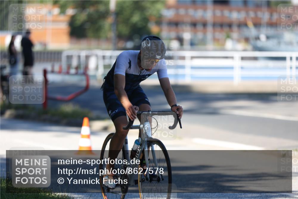 17.08.2025 - KN Förde Triathlon 2025 Yannick Fuchs http://msf.ph/oto/8627578 17.08.2025 13:21:06 Radfahren 416, 457, 461, 502, 508, 517, 528, 496, 528 meine-sportfotos.de