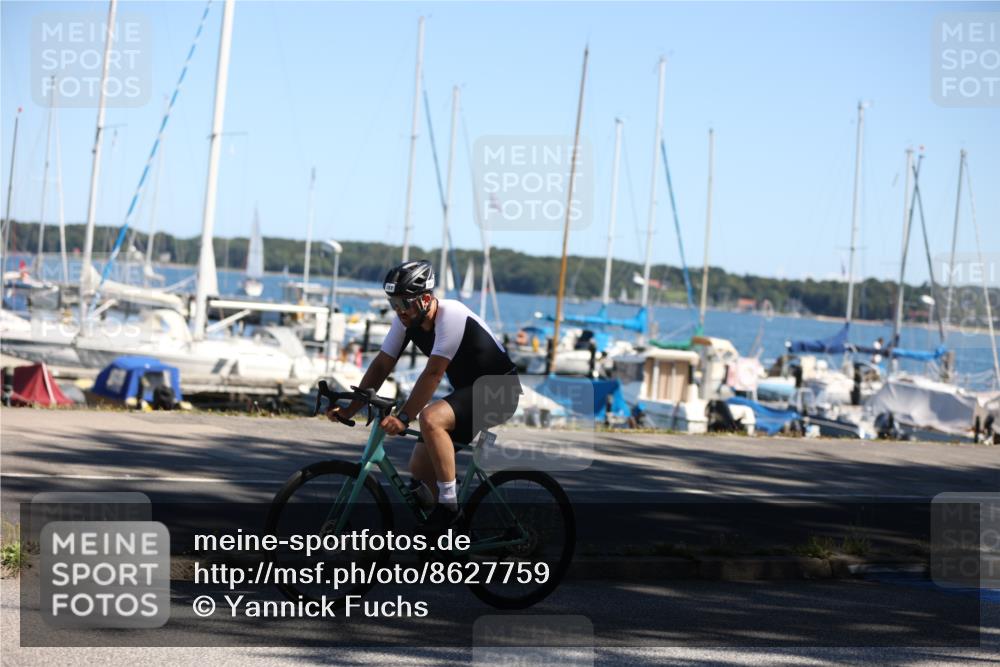 17.08.2025 - KN Förde Triathlon 2025 Yannick Fuchs http://msf.ph/oto/8627759 17.08.2025 13:29:13 Radfahren 357, 357, 526 meine-sportfotos.de