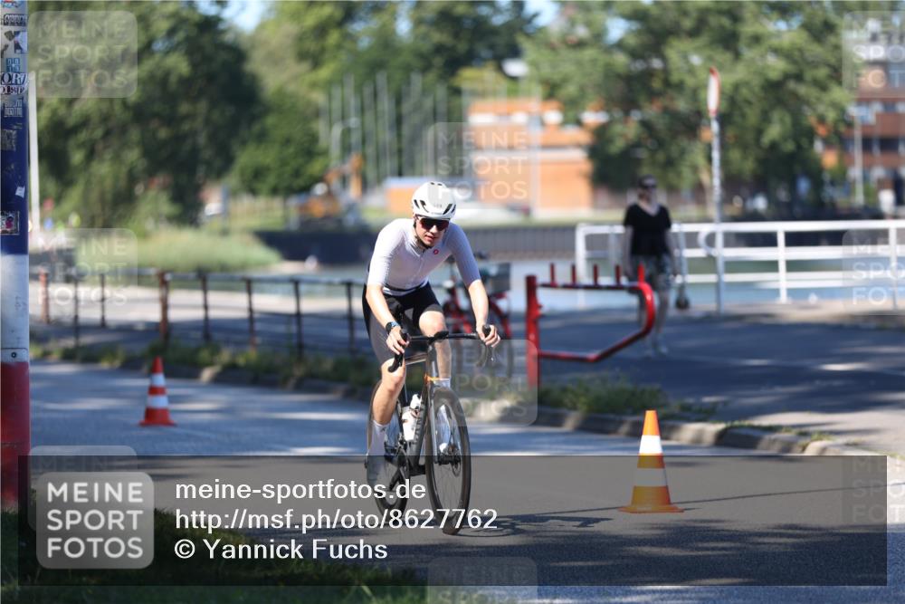 17.08.2025 - KN Förde Triathlon 2025 Yannick Fuchs http://msf.ph/oto/8627762 17.08.2025 13:29:26 Radfahren 480, 502, 529, 534 meine-sportfotos.de