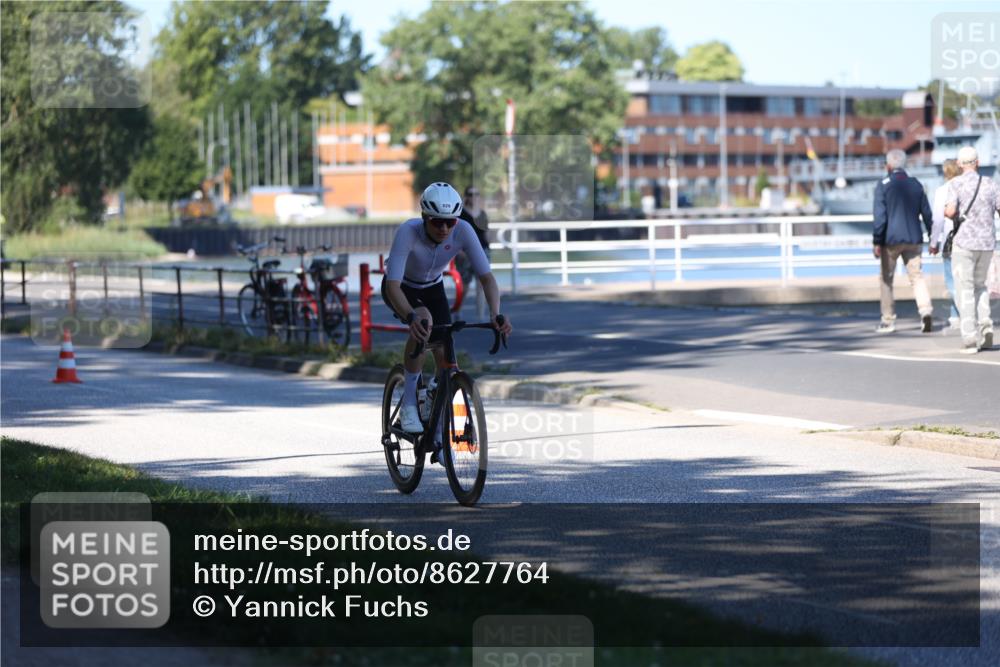 17.08.2025 - KN Förde Triathlon 2025 Yannick Fuchs http://msf.ph/oto/8627764 17.08.2025 13:29:26 Radfahren 480, 502, 529, 534 meine-sportfotos.de