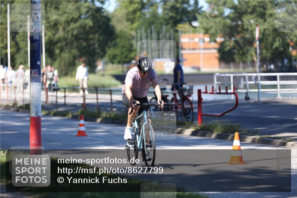 17.08.2025 - KN Förde Triathlon 2025 Yannick Fuchs http://msf.ph/oto/8627799 17.08.2025 13:30:43 Radfahren 482, 496, 504, 522, 526, 522 meine-sportfotos.de