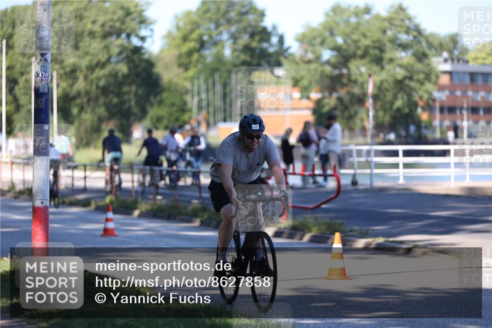 17.08.2025 - KN Förde Triathlon 2025 Yannick Fuchs http://msf.ph/oto/8627858 17.08.2025 13:31:51 Radfahren 426, 519, 528 meine-sportfotos.de