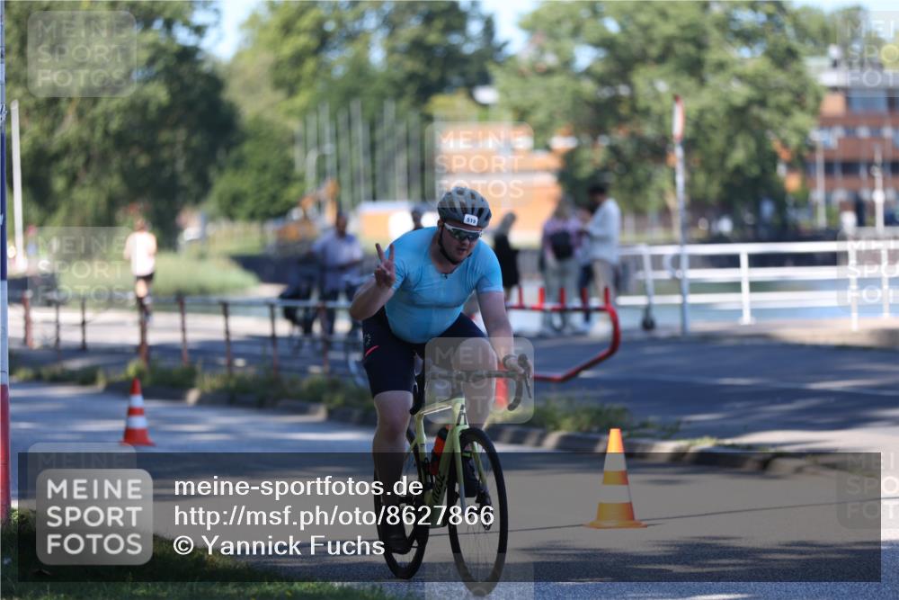 17.08.2025 - KN Förde Triathlon 2025 Yannick Fuchs http://msf.ph/oto/8627866 17.08.2025 13:31:55 Radfahren 426, 519 meine-sportfotos.de