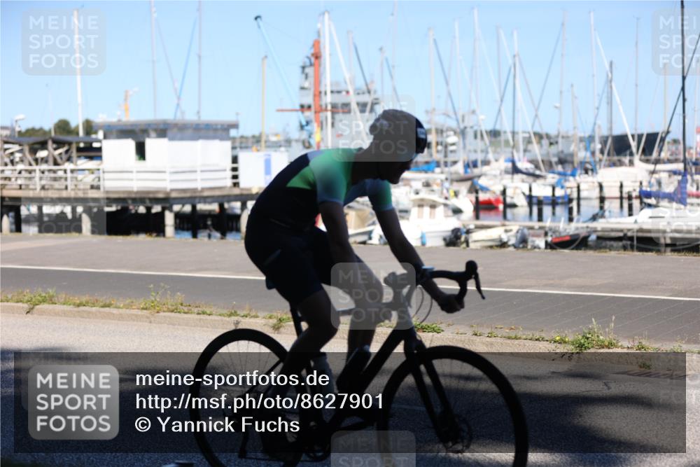17.08.2025 - KN Förde Triathlon 2025 Yannick Fuchs http://msf.ph/oto/8627901 17.08.2025 13:32:39 Radfahren 410, 496, 546, 410 meine-sportfotos.de