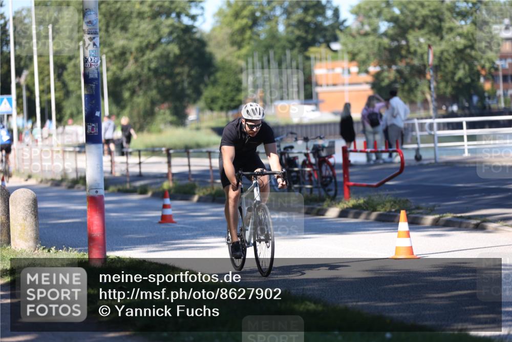 17.08.2025 - KN Förde Triathlon 2025 Yannick Fuchs http://msf.ph/oto/8627902 17.08.2025 13:32:41 Radfahren 486, 496, 511, 546, 410, 546 meine-sportfotos.de