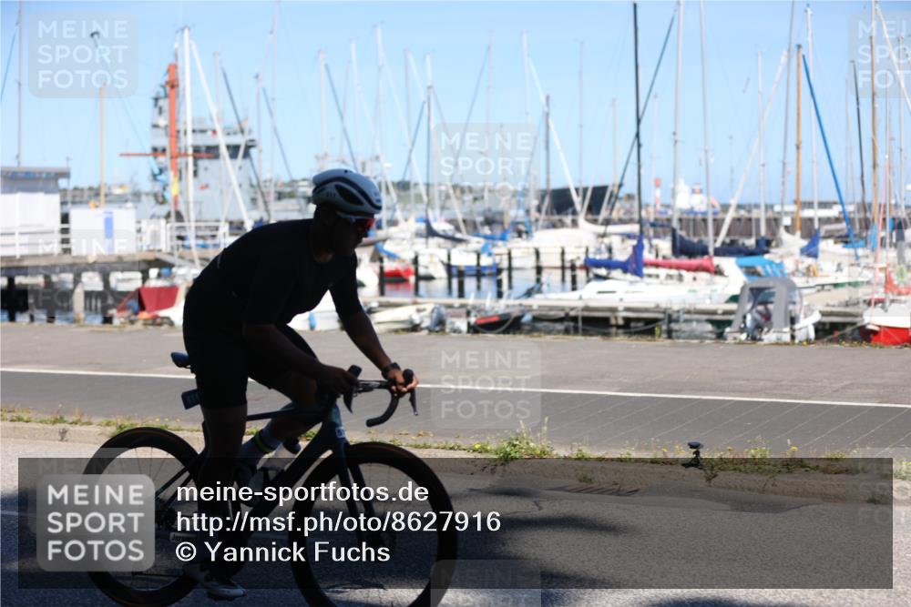 17.08.2025 - KN Förde Triathlon 2025 Yannick Fuchs http://msf.ph/oto/8627916 17.08.2025 13:32:50 Radfahren 477, 486, 511, 542, 496 meine-sportfotos.de