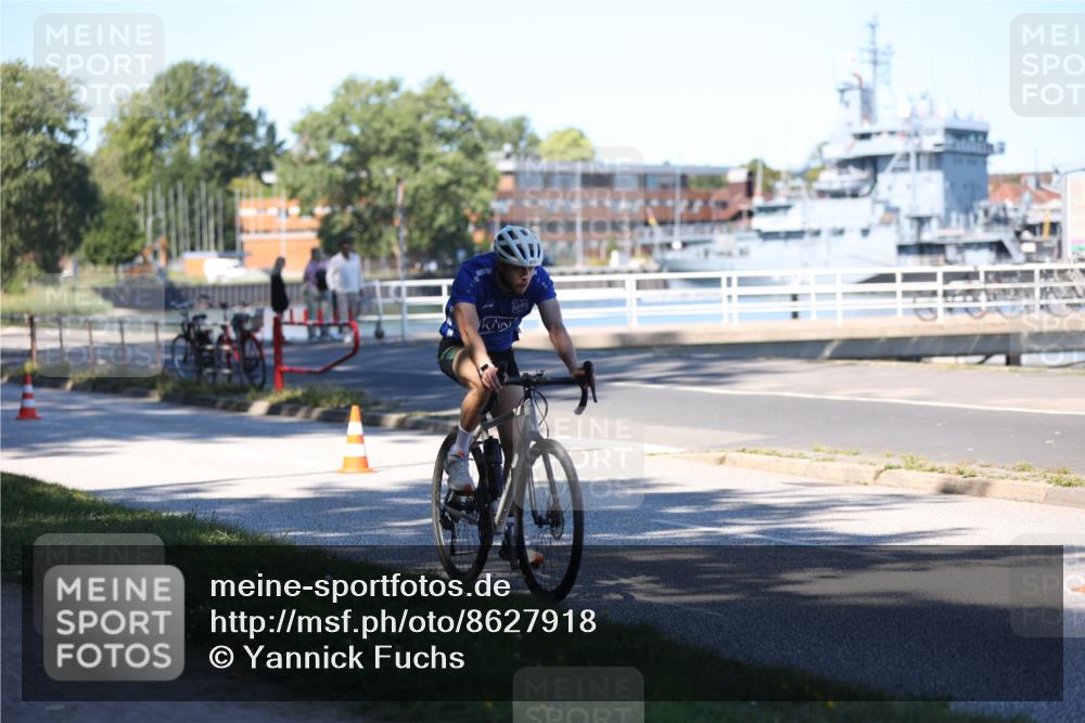 17.08.2025 - KN Förde Triathlon 2025 Yannick Fuchs http://msf.ph/oto/8627918 17.08.2025 13:32:53 Radfahren 477, 486, 542, 486, 511 meine-sportfotos.de