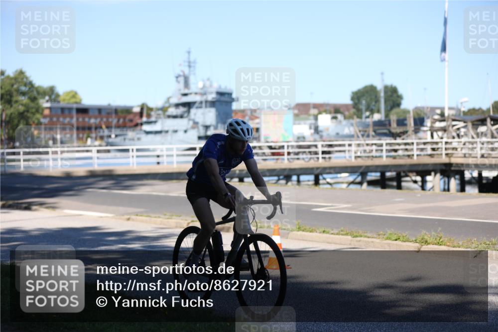 17.08.2025 - KN Förde Triathlon 2025 Yannick Fuchs http://msf.ph/oto/8627921 17.08.2025 13:32:53 Radfahren 477, 486, 542, 486, 511 meine-sportfotos.de