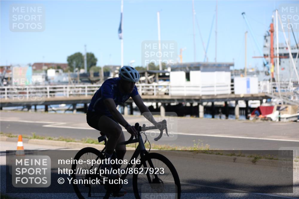 17.08.2025 - KN Förde Triathlon 2025 Yannick Fuchs http://msf.ph/oto/8627923 17.08.2025 13:32:53 Radfahren 477, 486, 542, 486, 511 meine-sportfotos.de