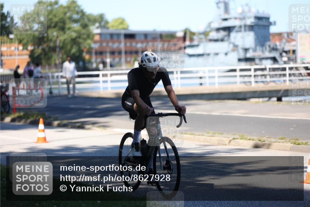 17.08.2025 - KN Förde Triathlon 2025 Yannick Fuchs http://msf.ph/oto/8627928 17.08.2025 13:33:14 Radfahren 484, 514, 517, 524, 527 meine-sportfotos.de
