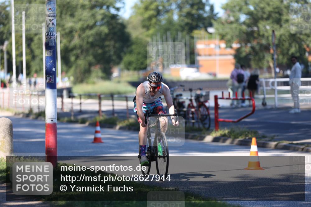 17.08.2025 - KN Förde Triathlon 2025 Yannick Fuchs http://msf.ph/oto/8627944 17.08.2025 13:34:00 Radfahren 494, 510, 512 meine-sportfotos.de