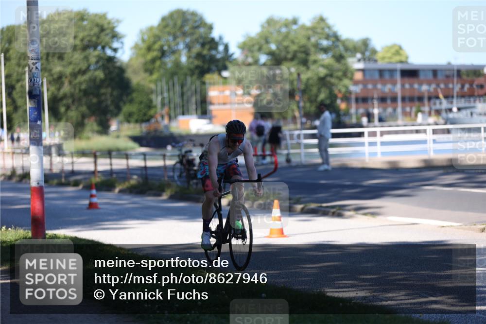 17.08.2025 - KN Förde Triathlon 2025 Yannick Fuchs http://msf.ph/oto/8627946 17.08.2025 13:34:01 Radfahren 494, 510, 512 meine-sportfotos.de