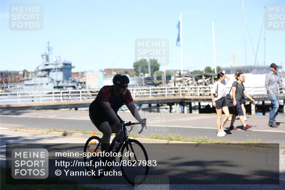 17.08.2025 - KN Förde Triathlon 2025 Yannick Fuchs http://msf.ph/oto/8627983 17.08.2025 13:34:30 Radfahren 410, 438, 535, 542, 535, 549 meine-sportfotos.de