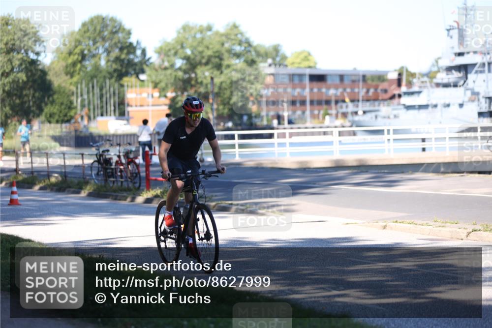 17.08.2025 - KN Förde Triathlon 2025 Yannick Fuchs http://msf.ph/oto/8627999 17.08.2025 13:34:51 Radfahren 484, 486 meine-sportfotos.de