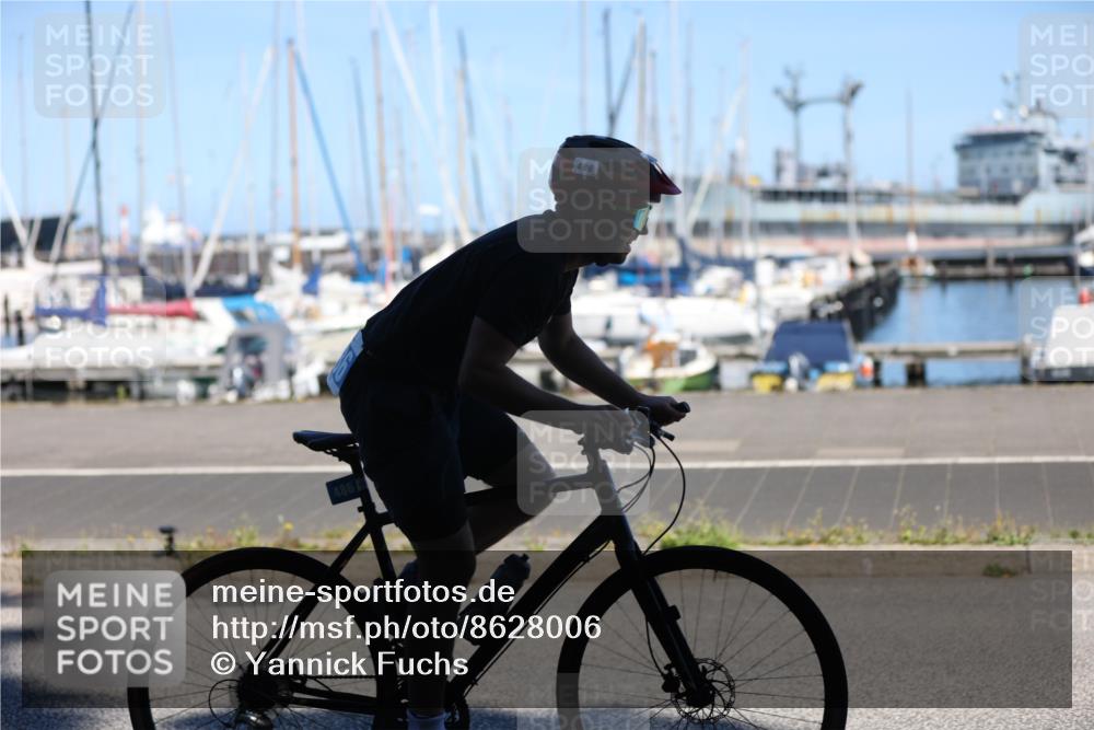 17.08.2025 - KN Förde Triathlon 2025 Yannick Fuchs http://msf.ph/oto/8628006 17.08.2025 13:34:53 Radfahren 484, 486, 524 meine-sportfotos.de