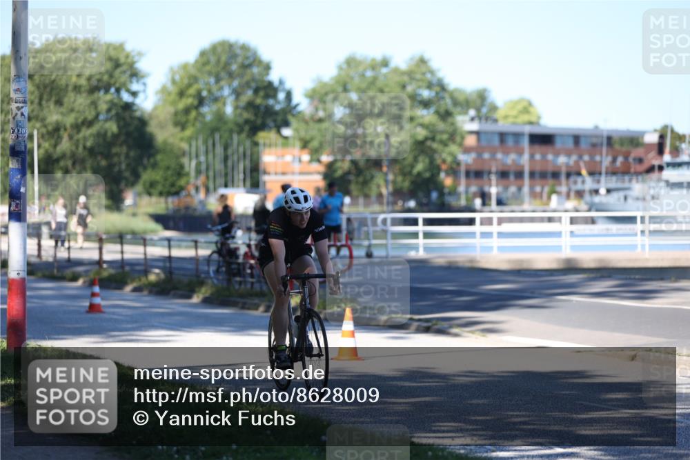 17.08.2025 - KN Förde Triathlon 2025 Yannick Fuchs http://msf.ph/oto/8628009 17.08.2025 13:34:57 Radfahren 484, 514, 524, 527, 486 meine-sportfotos.de