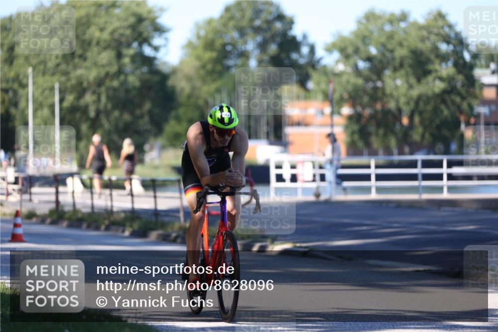 17.08.2025 - KN Förde Triathlon 2025 Yannick Fuchs http://msf.ph/oto/8628096 17.08.2025 14:55:53 Radfahren 5, 7, 9, 10, 16 meine-sportfotos.de