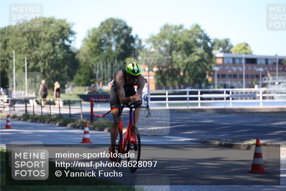 17.08.2025 - KN Förde Triathlon 2025 Yannick Fuchs http://msf.ph/oto/8628097 17.08.2025 14:55:53 Radfahren 5, 7, 9, 10, 16 meine-sportfotos.de