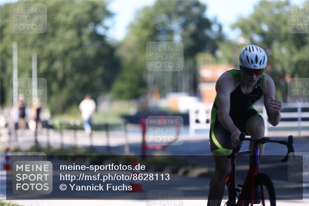 17.08.2025 - KN Förde Triathlon 2025 Yannick Fuchs http://msf.ph/oto/8628113 17.08.2025 14:56:02 Radfahren 8, 9, 5, 7, 10, 16 meine-sportfotos.de