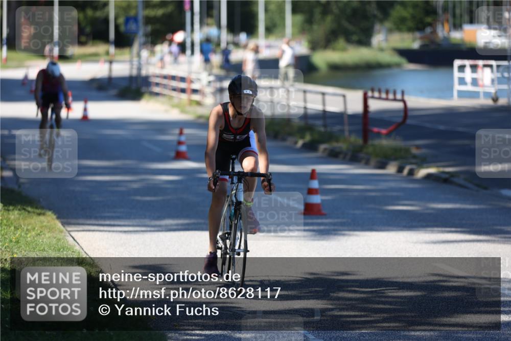 17.08.2025 - KN Förde Triathlon 2025 Yannick Fuchs http://msf.ph/oto/8628117 17.08.2025 14:57:28 Radfahren 7, 8 meine-sportfotos.de
