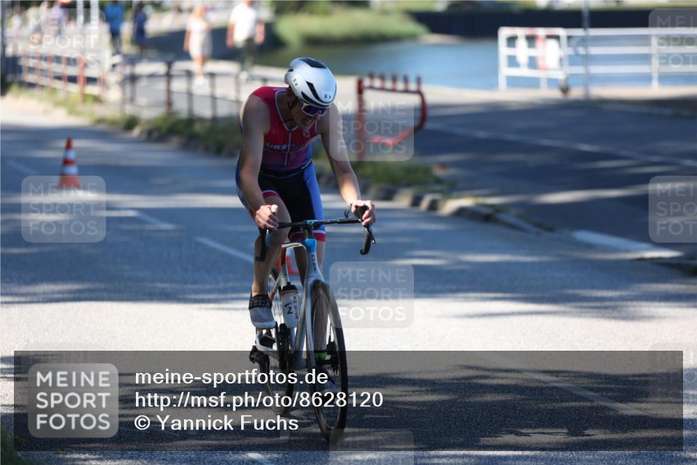 17.08.2025 - KN Förde Triathlon 2025 Yannick Fuchs http://msf.ph/oto/8628120 17.08.2025 14:57:30 Radfahren 7, 8 meine-sportfotos.de