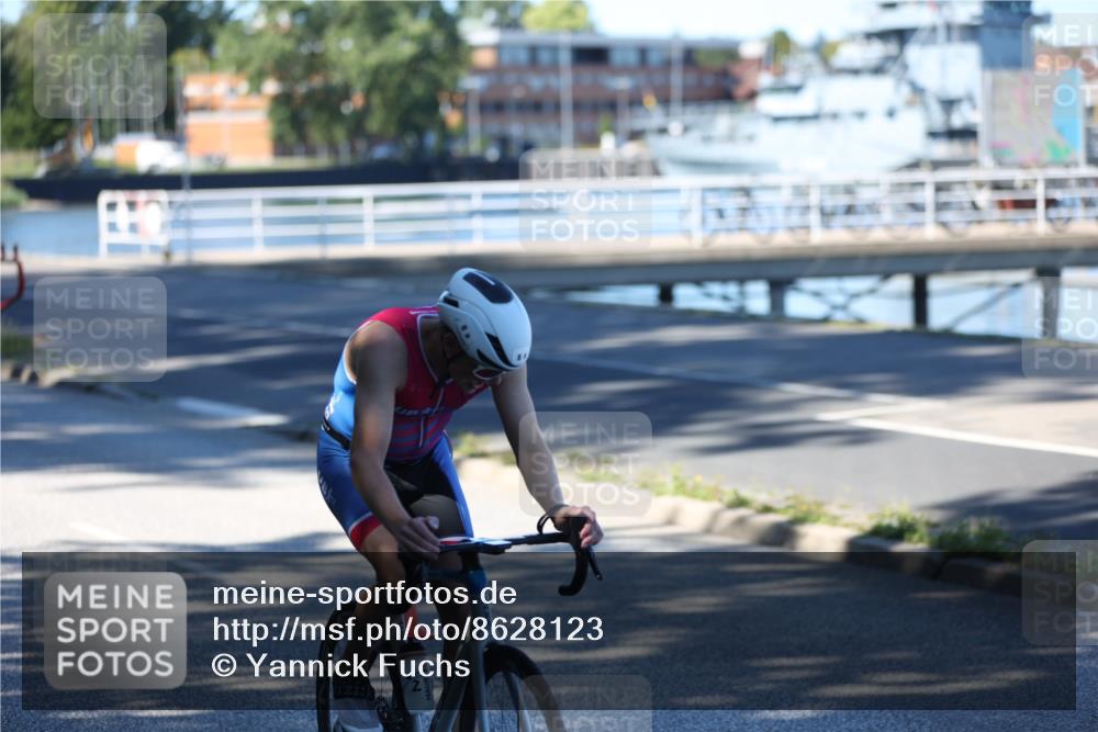 17.08.2025 - KN Förde Triathlon 2025 Yannick Fuchs http://msf.ph/oto/8628123 17.08.2025 14:57:31 Radfahren 7, 8 meine-sportfotos.de