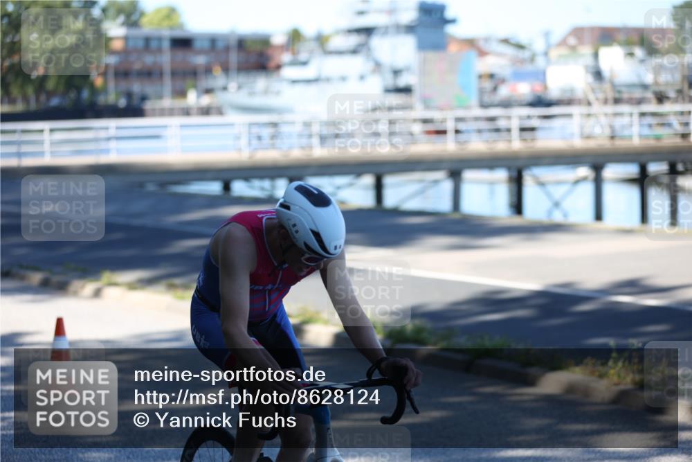 17.08.2025 - KN Förde Triathlon 2025 Yannick Fuchs http://msf.ph/oto/8628124 17.08.2025 14:57:31 Radfahren 7, 8 meine-sportfotos.de